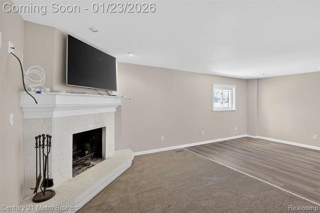 11452 Whitaker Road, Fenton, MI 48430