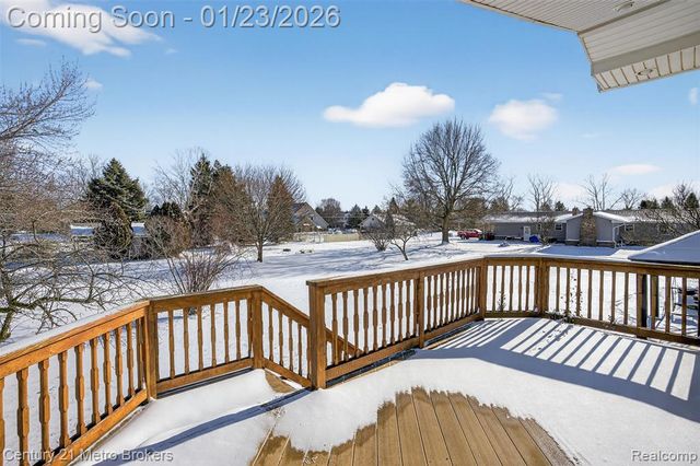 11452 Whitaker Road, Fenton, MI 48430