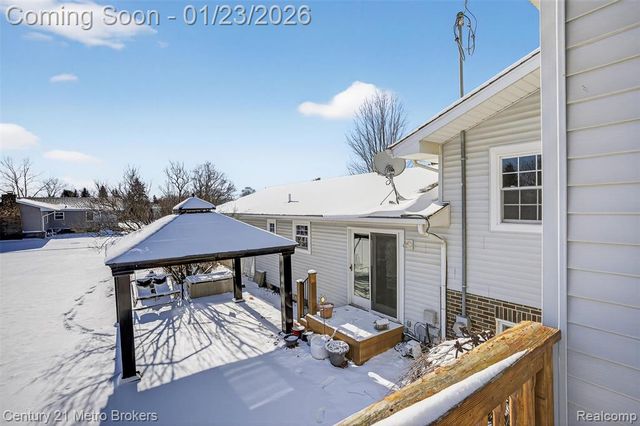 11452 Whitaker Road, Fenton, MI 48430