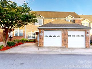 4326 Laurel Hill Lane, Charlotte, NC 28217