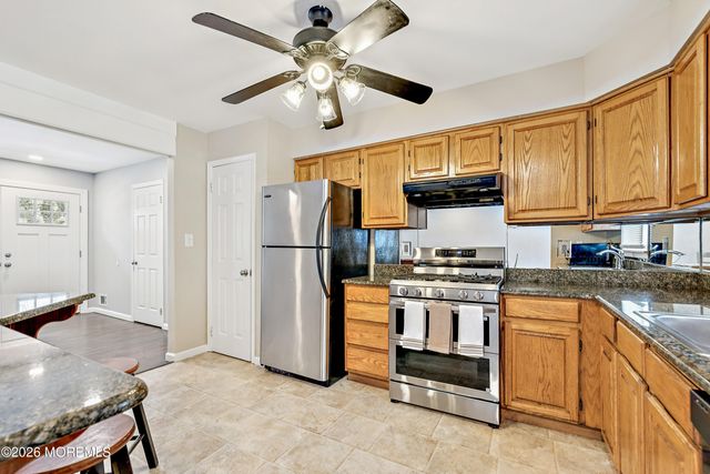 7 Thomas Street, Toms River, NJ 08753