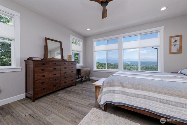 551 E Hyland Drive, Union, WA 98592