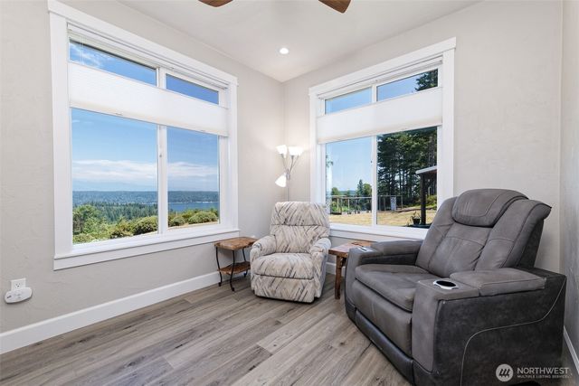 551 E Hyland Drive, Union, WA 98592