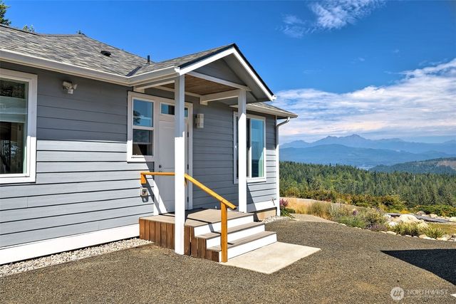551 E Hyland Drive, Union, WA 98592