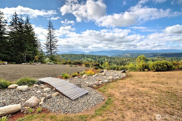 551 E Hyland Drive, Union, WA 98592