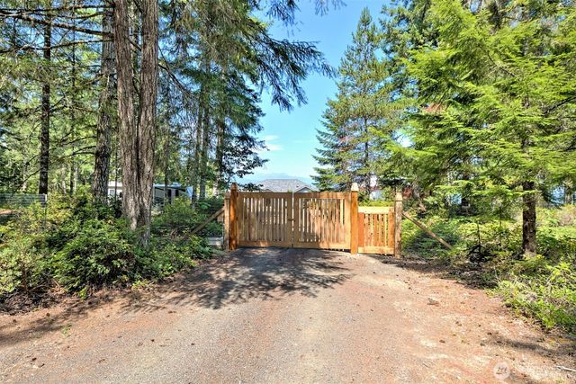 551 E Hyland Drive, Union, WA 98592