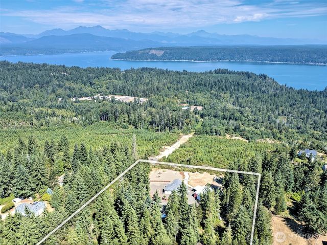 551 E Hyland Drive, Union, WA 98592