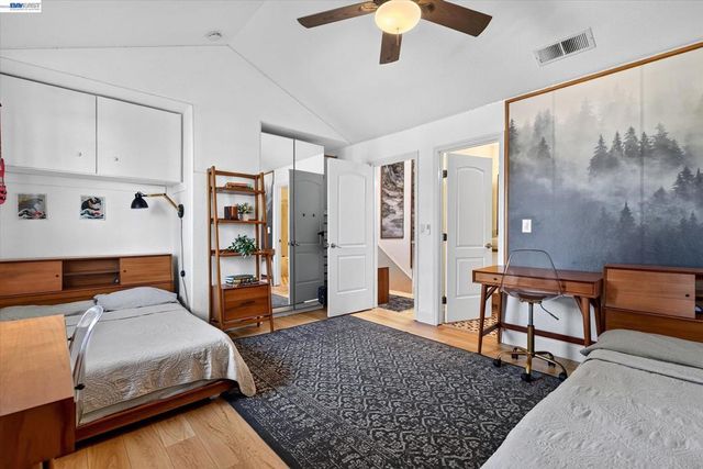 551 Saint John St, Pleasanton, CA 94566