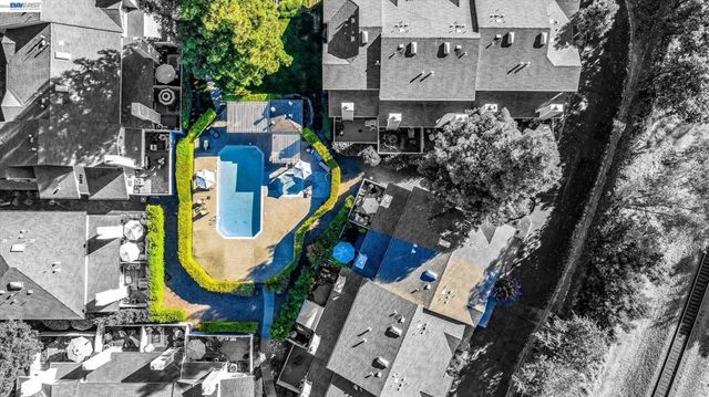 551 Saint John St, Pleasanton, CA 94566