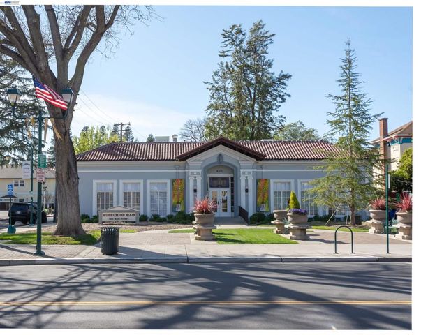551 Saint John St, Pleasanton, CA 94566