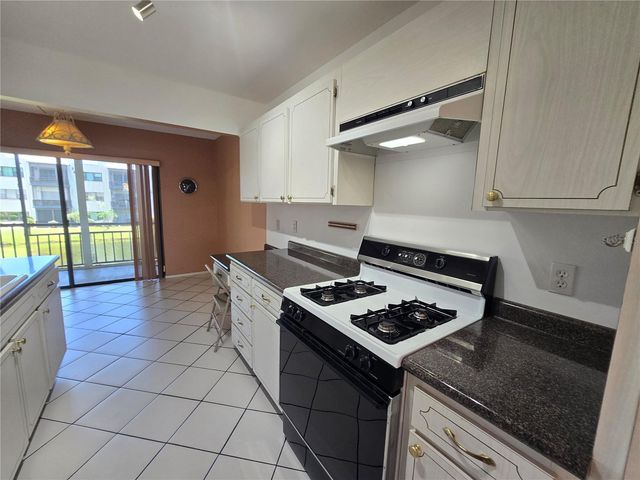 5980 TERRACE PARK DRIVE N 203, St Petersburg, FL 33709