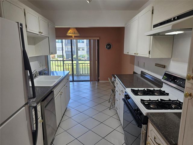 5980 TERRACE PARK DRIVE N 203, St Petersburg, FL 33709