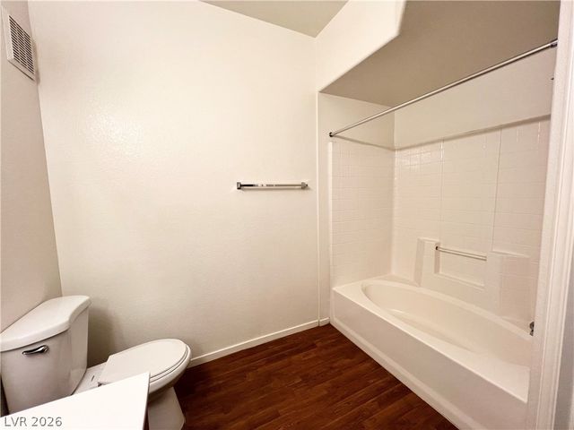833 Aspen Peak Loop 214, Henderson, NV 89011