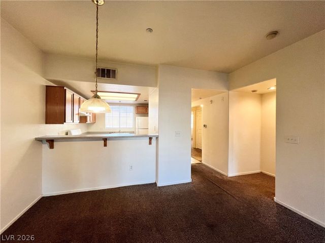 833 Aspen Peak Loop 214, Henderson, NV 89011