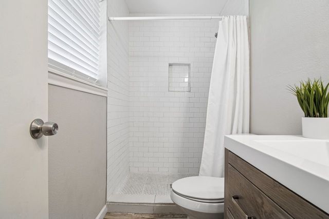 2404 17th Street, Plano, TX 75074