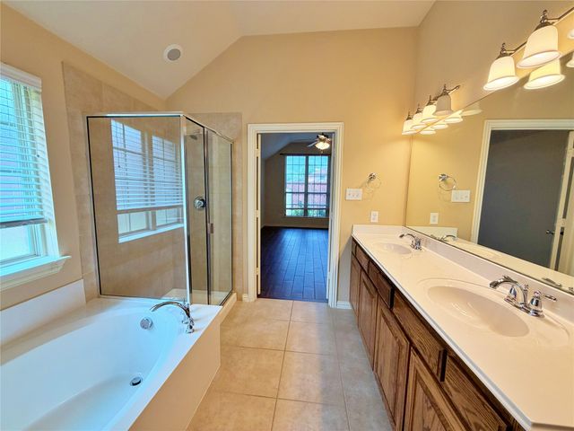7105 Handen Drive, Rowlett, TX 75089
