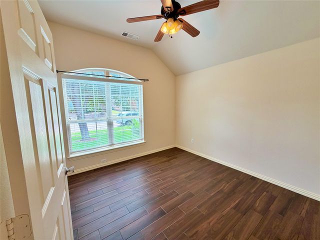 7105 Handen Drive, Rowlett, TX 75089