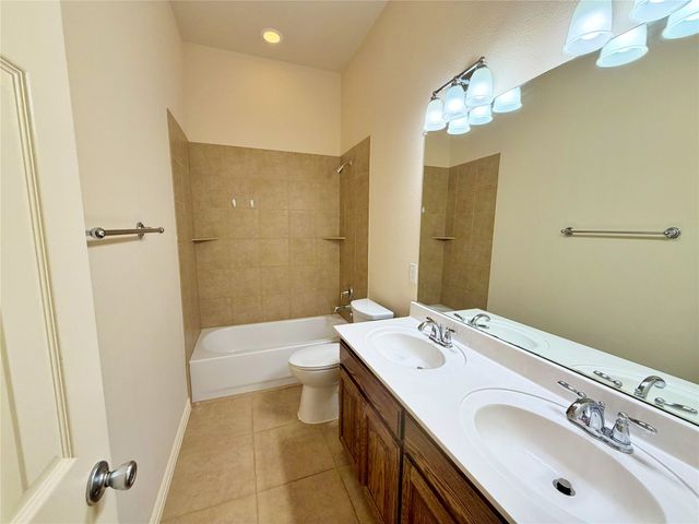 7105 Handen Drive, Rowlett, TX 75089