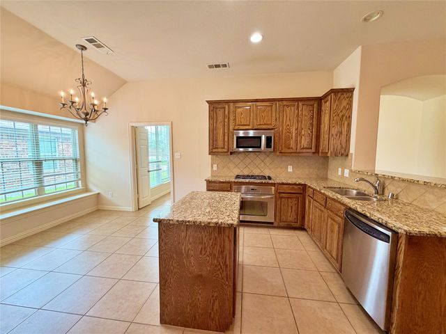 7105 Handen Drive, Rowlett, TX 75089