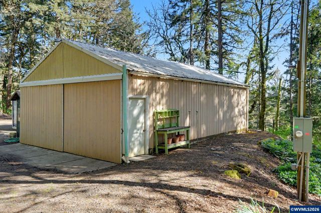 9855 Liberty Rd S, Salem, OR 97306