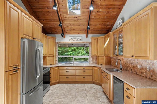 9855 Liberty Rd S, Salem, OR 97306