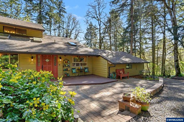 9855 Liberty Rd S, Salem, OR 97306