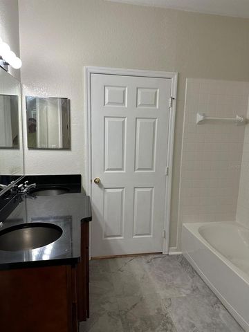 3757 CONROY ROAD 2512, Orlando, FL 32839