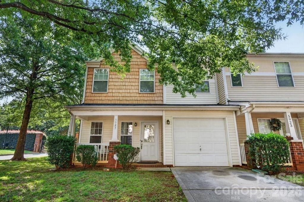 5927 Pisgah Way, Charlotte, NC 28217