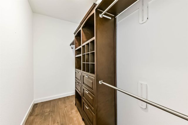 2206 Hidden Meadow Lane, Pearland, TX 77089