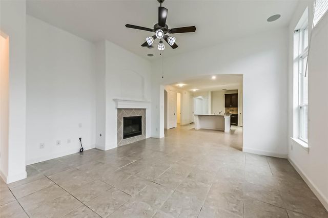 2206 Hidden Meadow Lane, Pearland, TX 77089