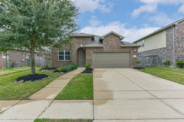 2206 Hidden Meadow Lane, Pearland, TX 77089