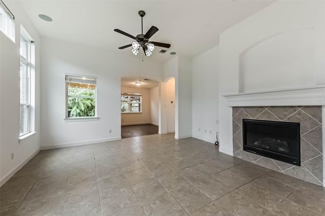 2206 Hidden Meadow Lane, Pearland, TX 77089