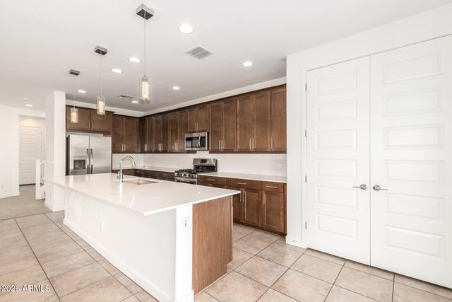 9120 W ROMA Avenue, Phoenix, AZ 85037