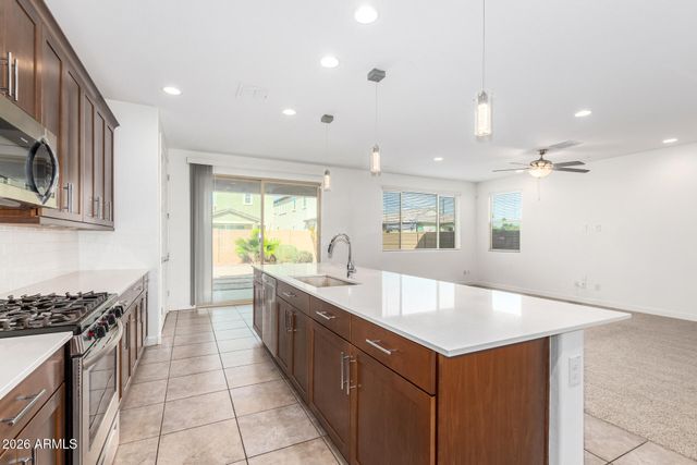 9120 W ROMA Avenue, Phoenix, AZ 85037