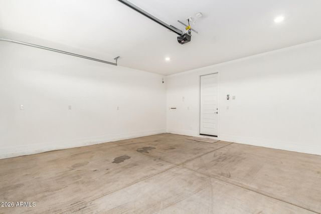 9120 W ROMA Avenue, Phoenix, AZ 85037