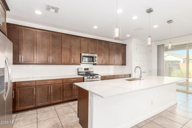 9120 W ROMA Avenue, Phoenix, AZ 85037
