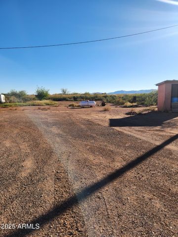 4901 W CHURELLA Trail, Double Adobe, AZ 85617