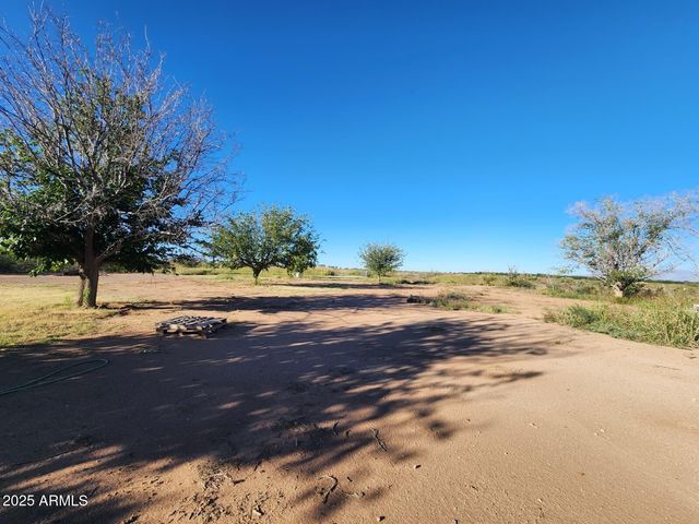 4901 W CHURELLA Trail, Double Adobe, AZ 85617