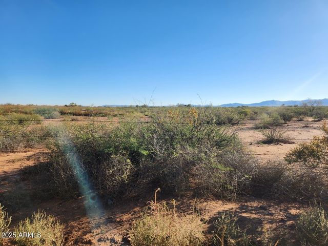 4901 W CHURELLA Trail, Double Adobe, AZ 85617