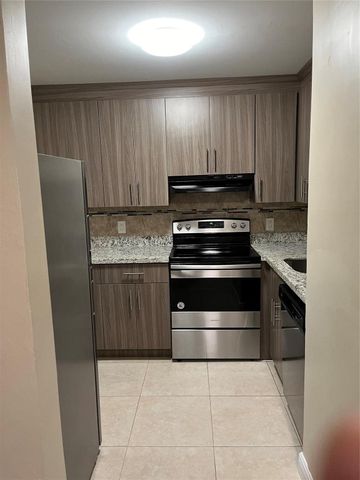 44 SE 14th Street 209, Boca Raton, FL 33432