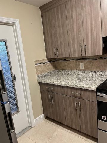 44 SE 14th Street 209, Boca Raton, FL 33432