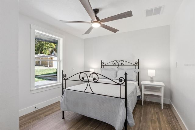 118 N GRANDVIEW STREET, Mount Dora, FL 32757