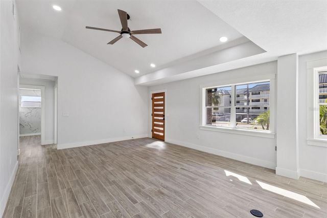 118 N GRANDVIEW STREET, Mount Dora, FL 32757