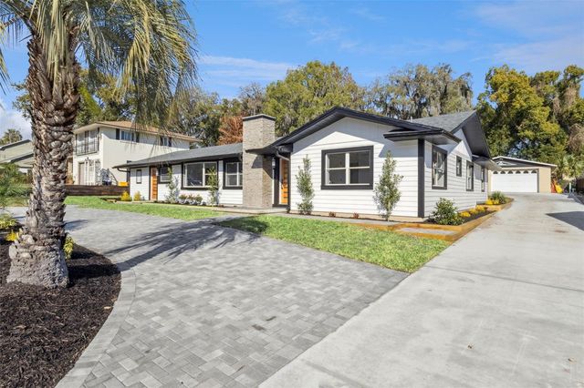 118 N GRANDVIEW STREET, Mount Dora, FL 32757