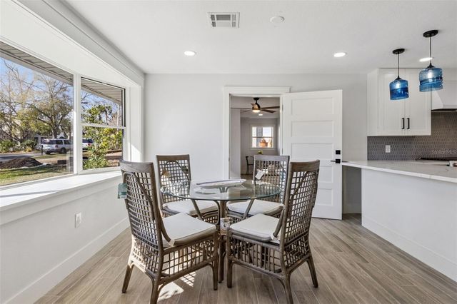 118 N GRANDVIEW STREET, Mount Dora, FL 32757