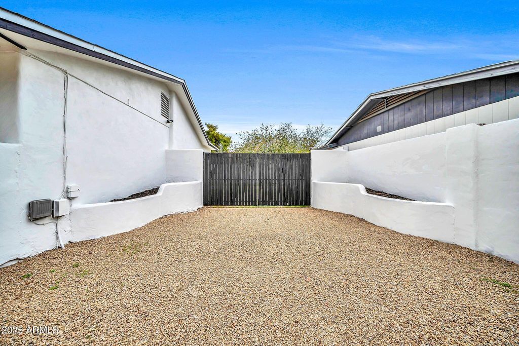 4301 E BLUEFIELD Avenue, Phoenix, AZ 85032 — photo 4
