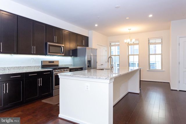 3214 LAUREL HILL RD, Hanover, MD 21076