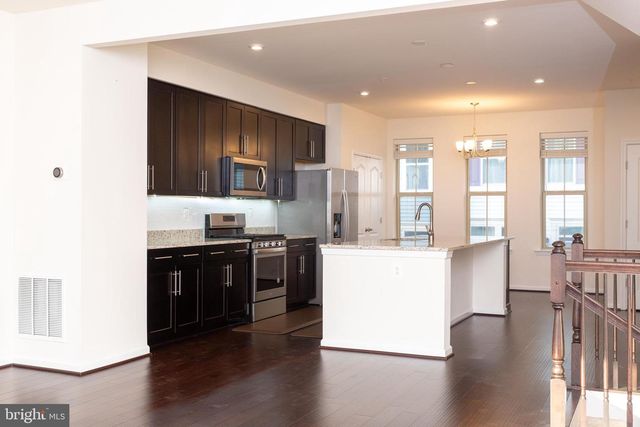 3214 LAUREL HILL RD, Hanover, MD 21076