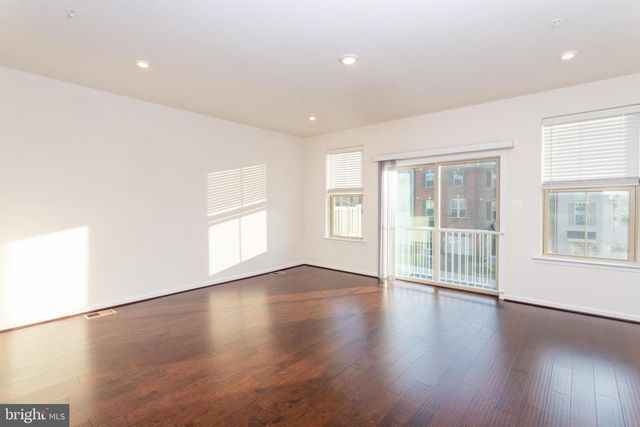 3214 LAUREL HILL RD, Hanover, MD 21076