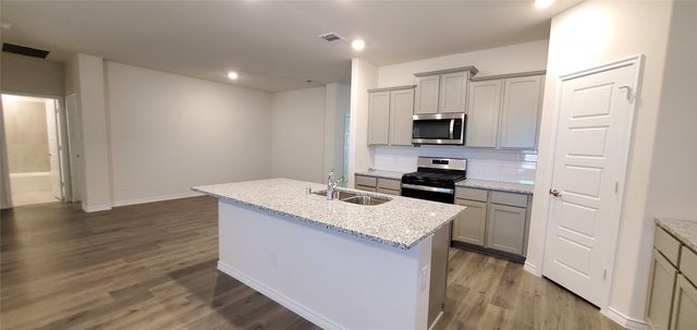 808 Marigold Street, Princeton, TX 75407